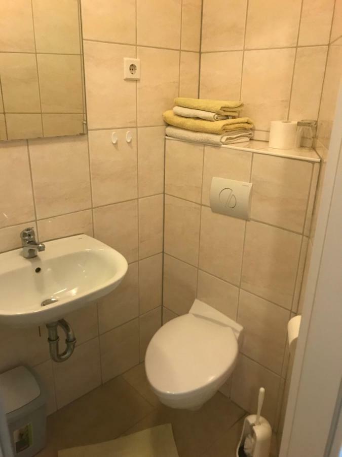Pension Zum Mohr Birstein Exterior photo